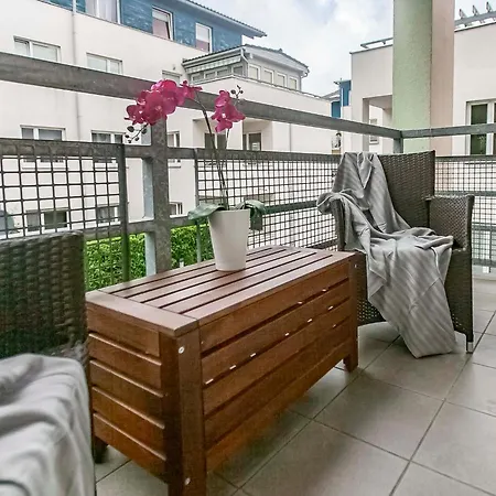 Appartement Apartament Przy Plazy Z Parkingiem - Okrzei 12